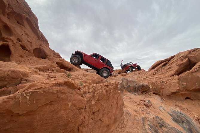 Valley Of Fire Best Off Road Jeep Tour with Lunch - Photos and videos included, plus one less thing to manage