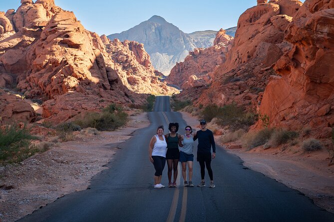 Valley of Fire Guided Hiking Tour and Mojave Desert Adventure - Valley of Fire Visitor Center and the Balancing Rock quick walk