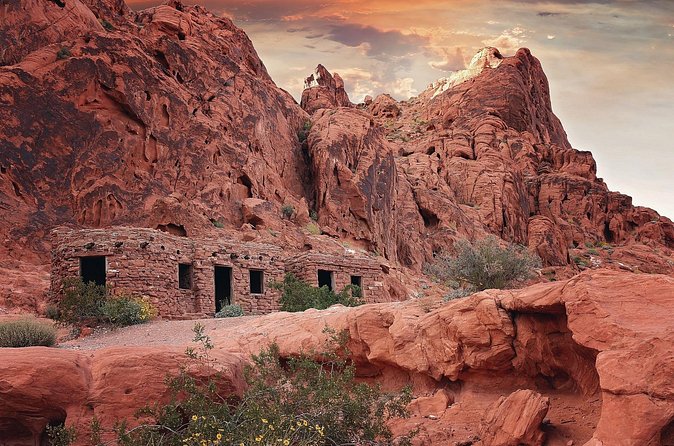 Valley of Fire State Park Tour from Las Vegas - Visitor Center time: connect the dots before you head back