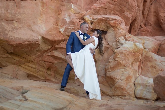 Valley of Fire Wedding by Private Limousine - Photos in 48 hours: how to get the best results