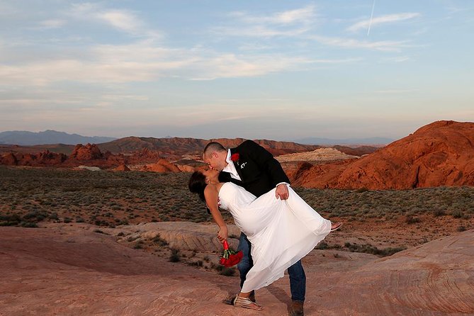 Valley of Fire Wedding Package - The Drive: What That 58 Miles Means for Your Timeline