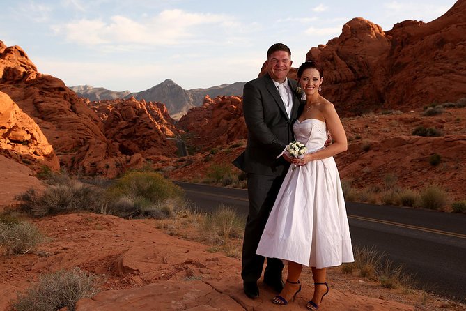 Valley of Fire Wedding Package - Entering Valley of Fire: Nevada’s First State Park in Real Life