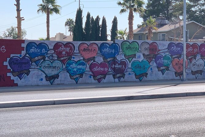 Vegas Crime Tour - The Orbitz Inn site, art you can see, and the crimes you can’t ignore