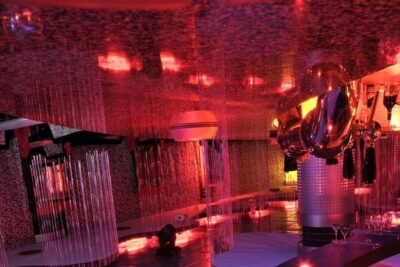 Vegas Secrets: Bars, Shopping, Limo and Dining Experience - Meeting points and how the evening starts in real life