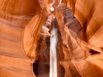 Vegas: Upper Antelope Canyon, Horseshoe Bend, Lake Powell - Horseshoe Bend: The 1.5-mile sand walk with the 1,000-foot payoff