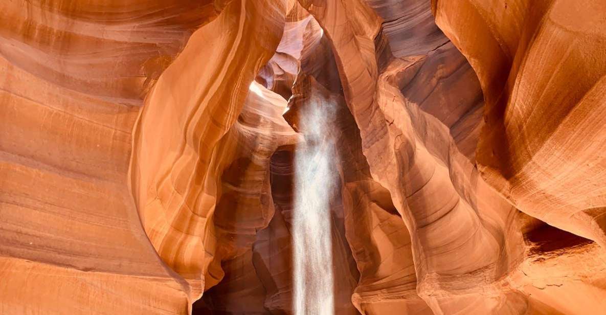 Vegas: Upper Antelope Canyon, Horseshoe Bend, Lake Powell - Lake Powell overlook stop: quick, calm, and worth the stop