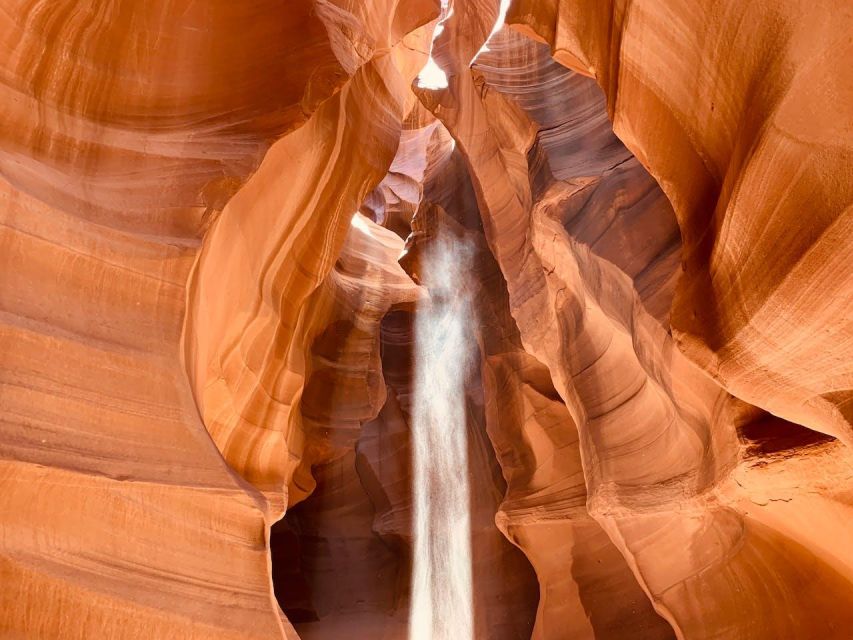 Vegas: Upper Antelope Canyon, Horseshoe Bend, Lake Powell - Horseshoe Bend: The 1.5-mile sand walk with the 1,000-foot payoff