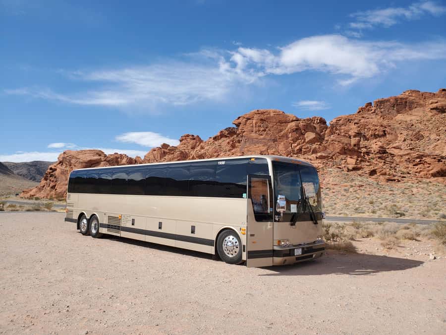 Vegas: Upper Antelope Canyon, Horseshoe Bend Tour with Lunch - Upper Antelope Canyon: The Navajo-Guided Walk and Photo Light Rules