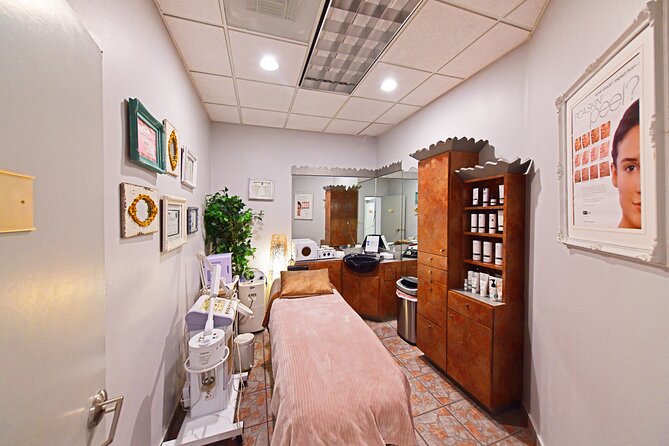 VIP 90-Minute Reflexology & Hot Stone Massage Combo - What This VIP Reflexology + Hot Stone Combo Really Means