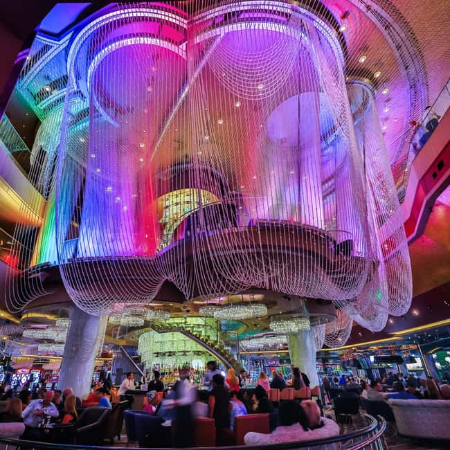 Where the Spots Are: Las Vegas Strip Walking Tour - Why this Las Vegas Strip walking tour beats going solo