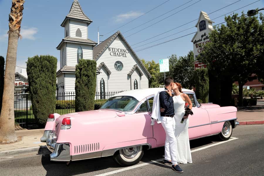 World-Famous Drive-Up Wedding in Las Vegas - Packages Explained: Basic, Supersize, and Photo Tour