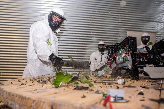 Wreck Room - A Destruction Experience, Standard Wrecking - Wrecking Room Setup: Safety Gear First, Anger Second